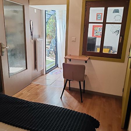 Appartement T2 Sur Cour Nantaise Reze Exterior photo